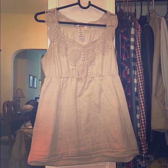 Patterned beige top - Picture 1 of 1